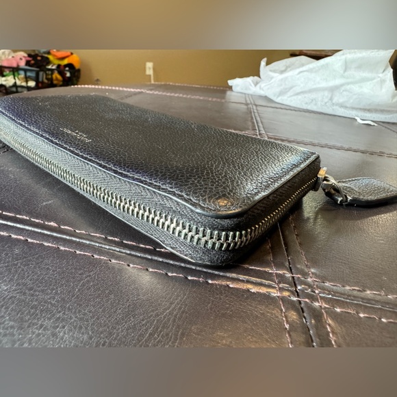 SOLD 🥲 Saint Laurent Grain de Poudre Rive Gauche Zip Around Wallet - Picture 7 of 7
